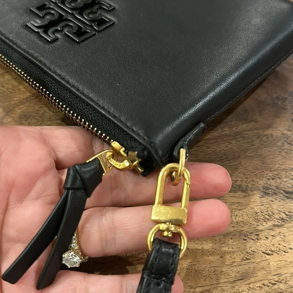 Tory Burch Lily Large Zip Pouch Wallet Black on Black